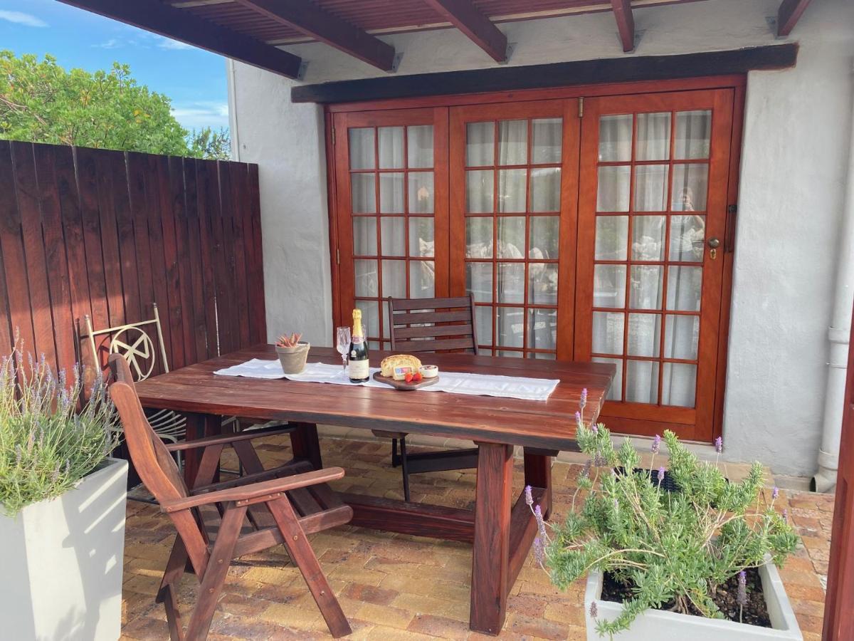Hidden Stream Cottage Bettyʼs Bay Extérieur photo